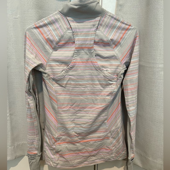 Lululemon Half Zip size 4 - Picture 3 of 10